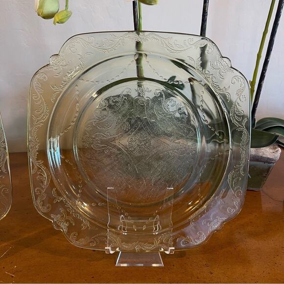 Federal Madrid Amber Depression Glass Plate 9” – Antique (1932–1938) - Picture 10 of 11